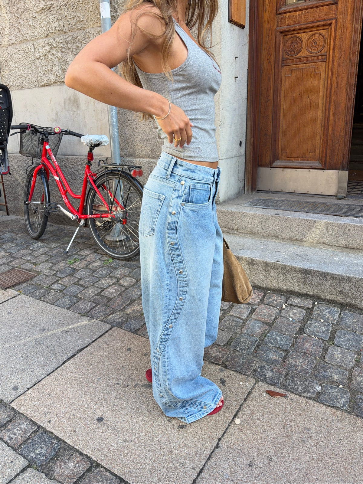 Emily | Women's Light Wash Wide Leg Jeans