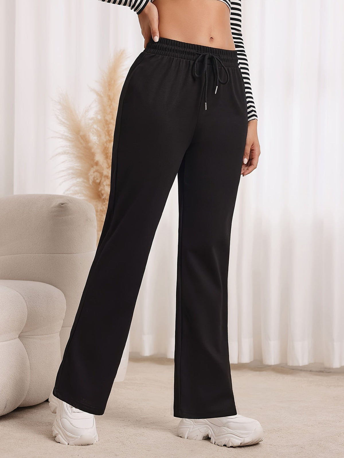 Georgia | Women's Relaxed Drawstring Straight-Leg Sweatpants