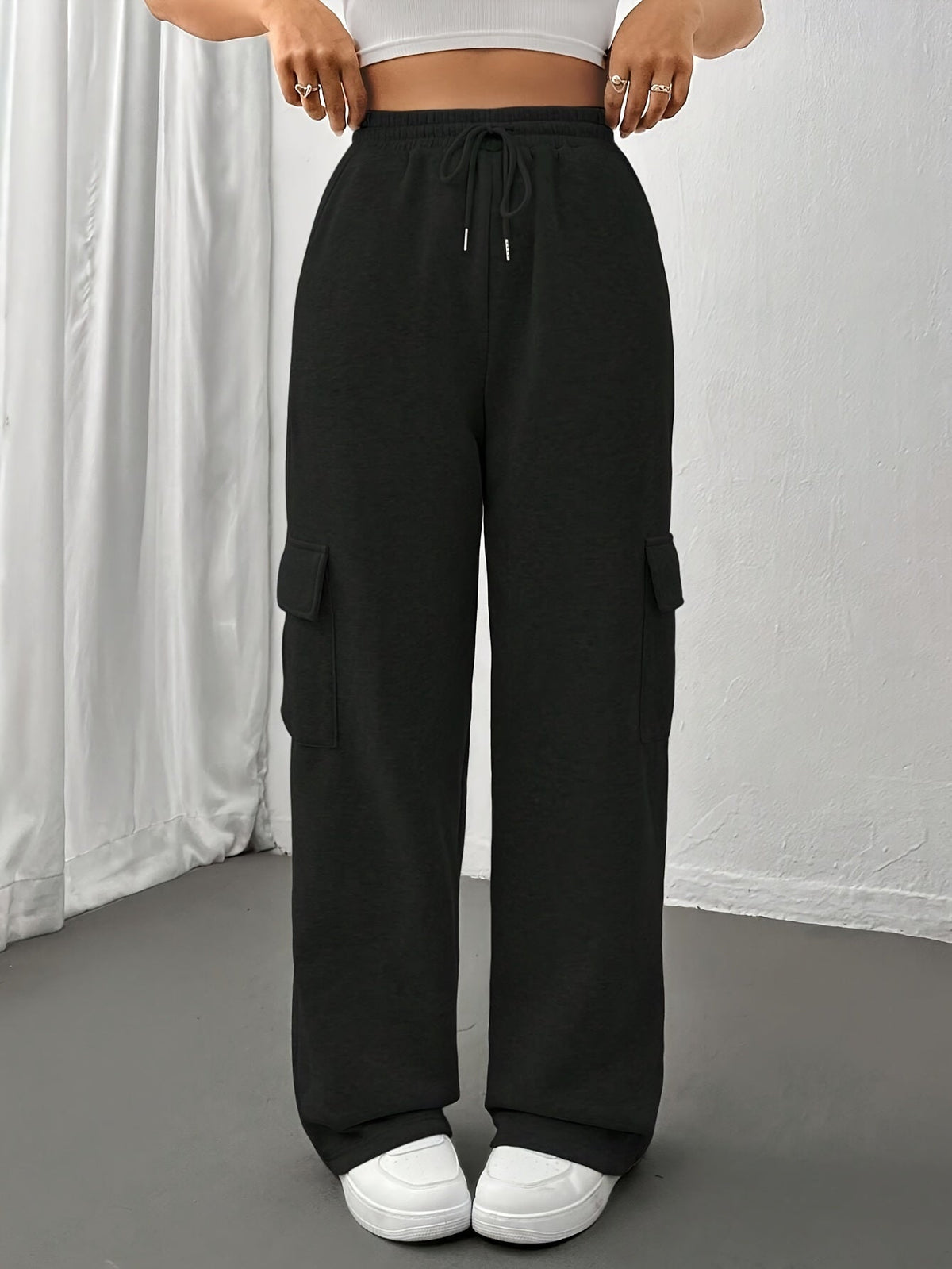 Sienna | Women's Relaxed Wide Leg Cargo Sweatpants
