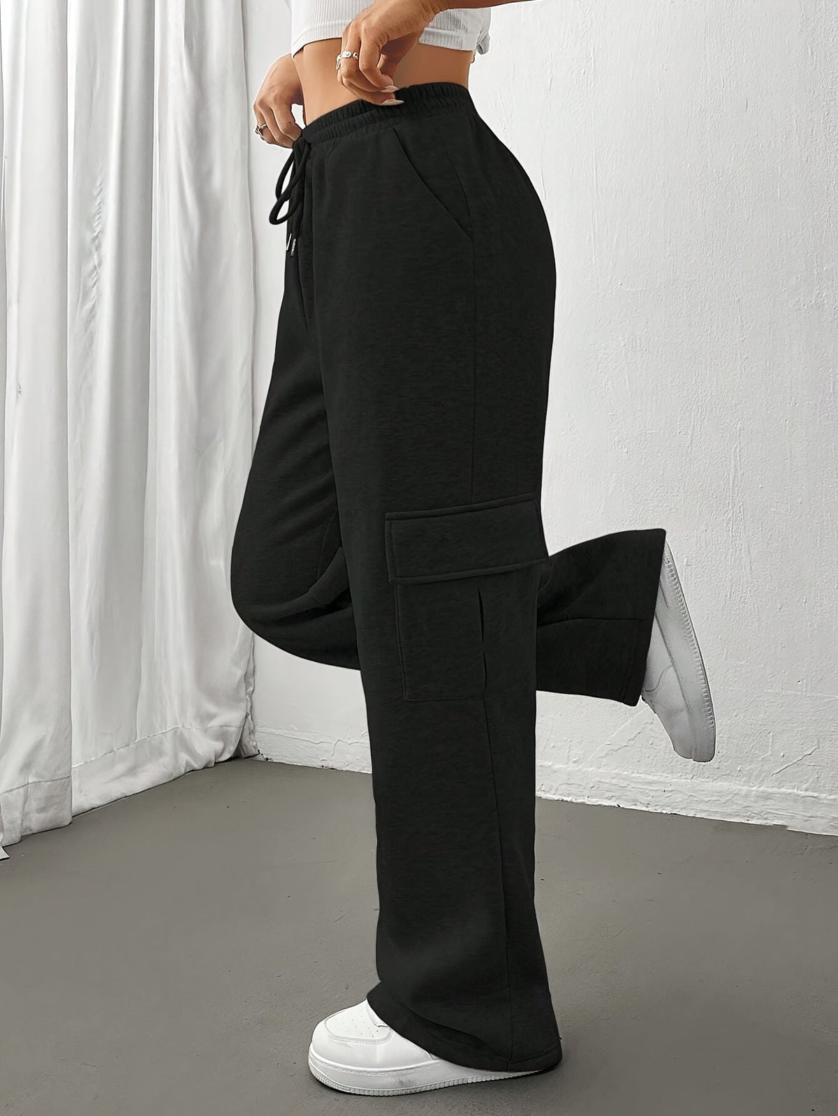 Sienna | Women's Relaxed Wide Leg Cargo Sweatpants